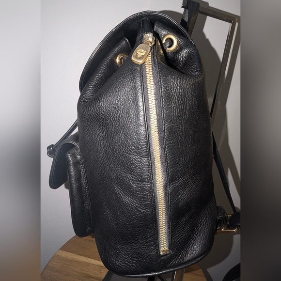 💰 !SALE! 💰 MCM Black Pebbled Calf Leather Drawstring Backpack - Picture 5 of 13